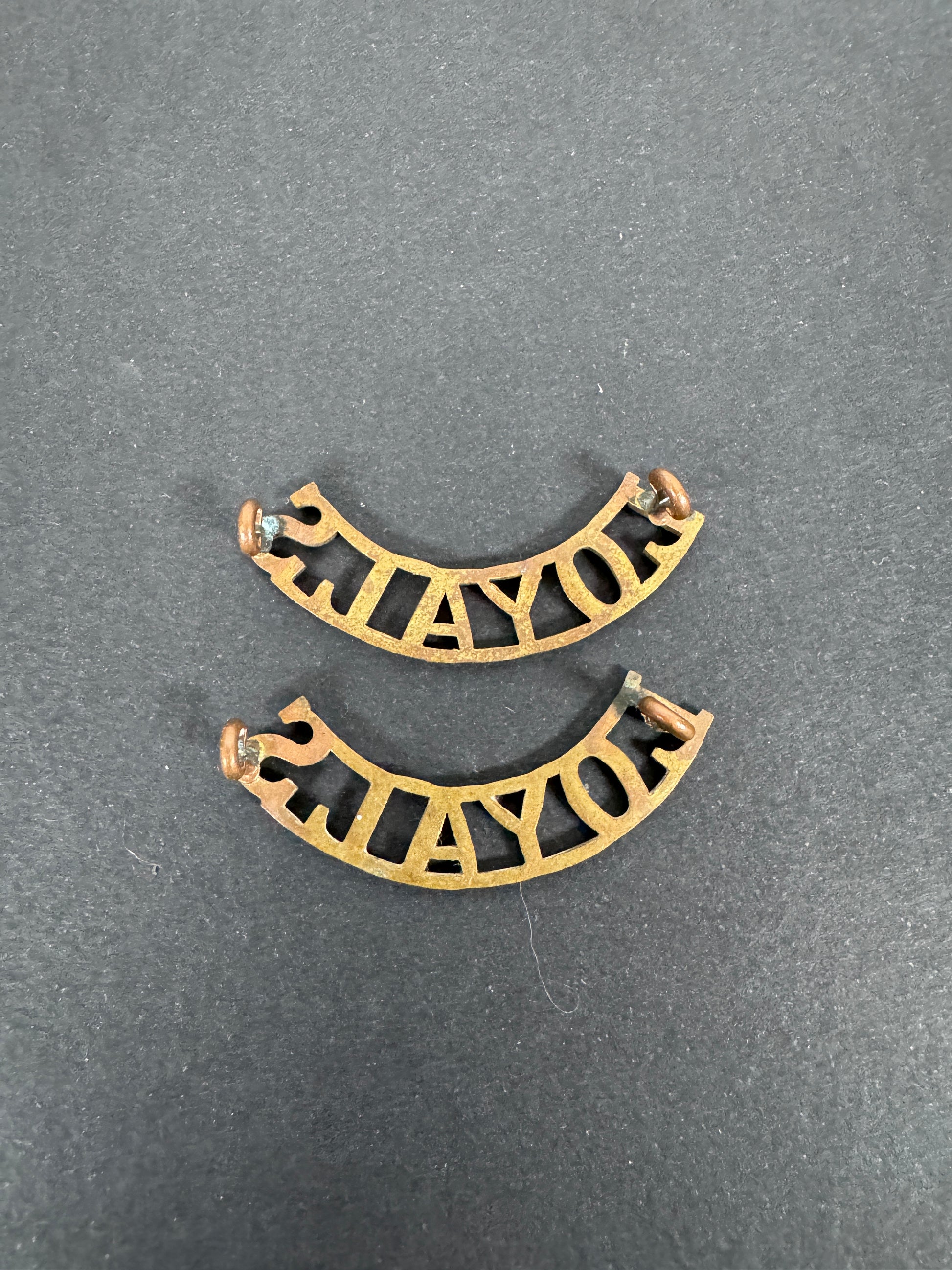 British Army Loyal North Lancashire Regiment Shoulder Title Badges (Pair) – A matching pair of original uniform shoulder t...