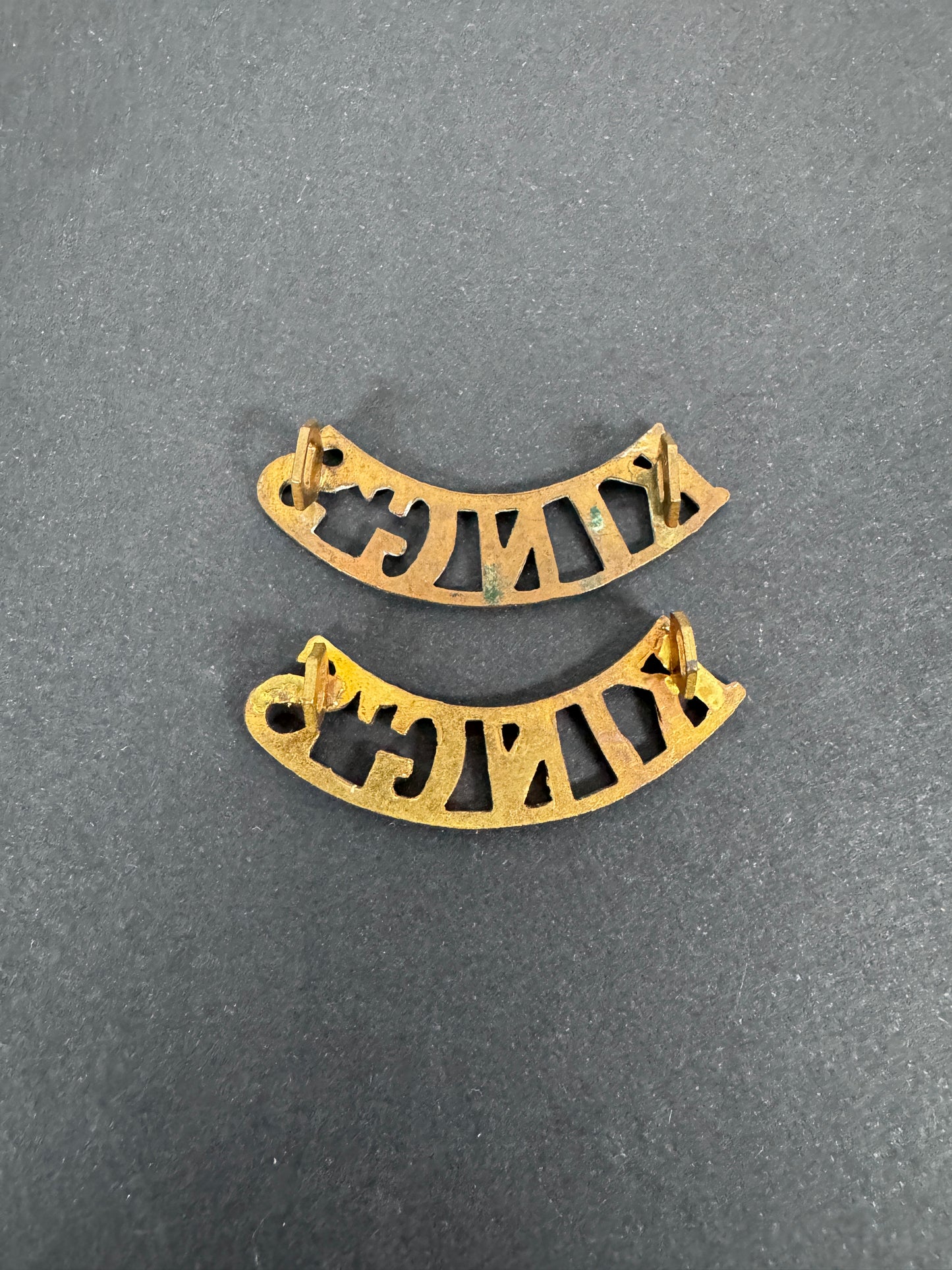 British Army King's Liverpool Regiment Shoulder Title Badges (Pair) – A matching pair of original uniform shoulder titles...