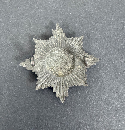 British Army Irish Guards Cap Badge