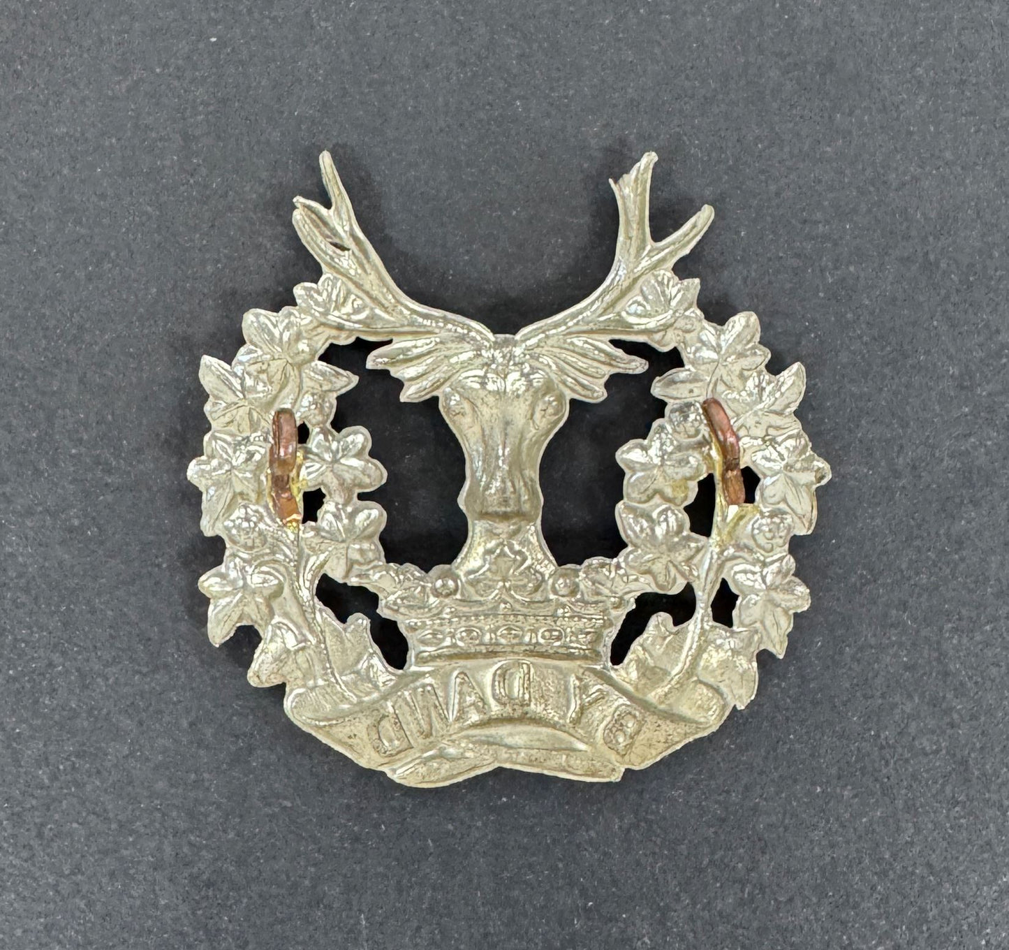 WW1 British Army Gordon Highlanders BY DAND Glengarry Cap Badge