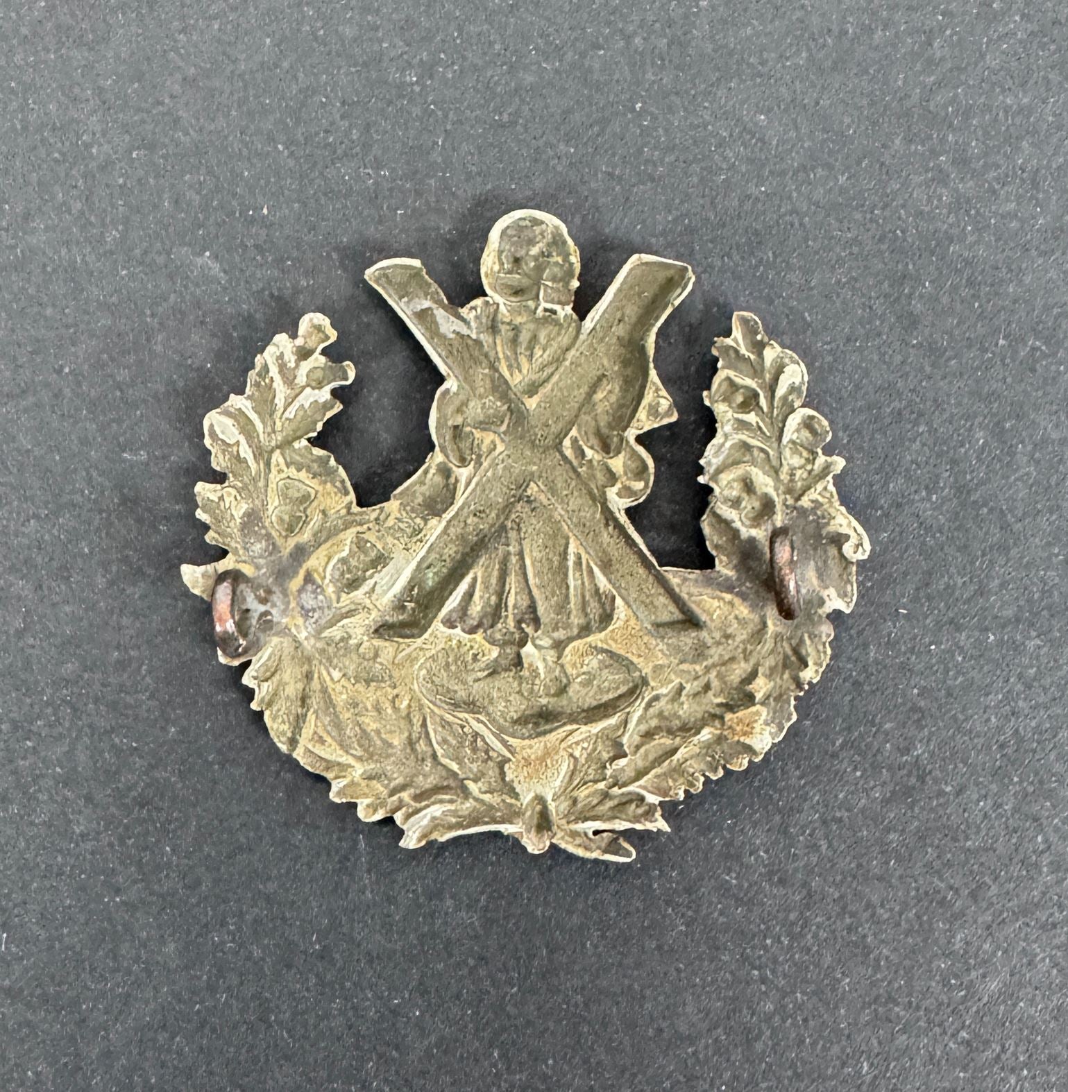 British Army Queen's Own Cameron Highlanders Sporran Badge – An original and scarce sporran badge of The Queen's Own Camer...