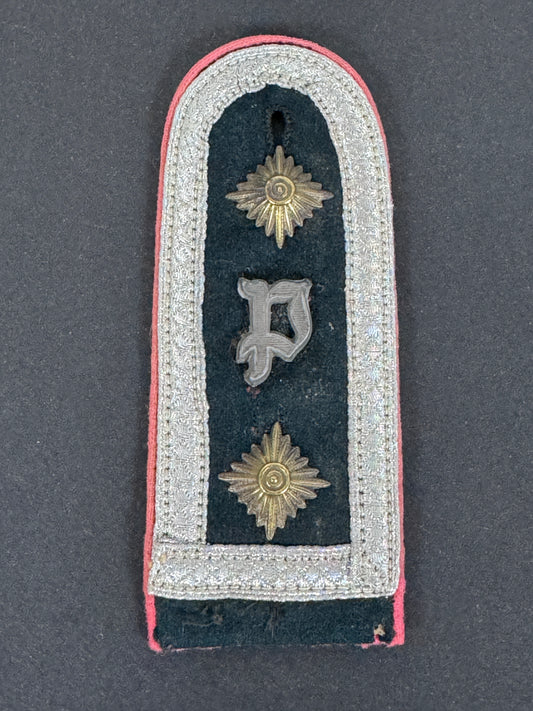 German army panzer tank officer's shoulder strap. P for Panzer troops.