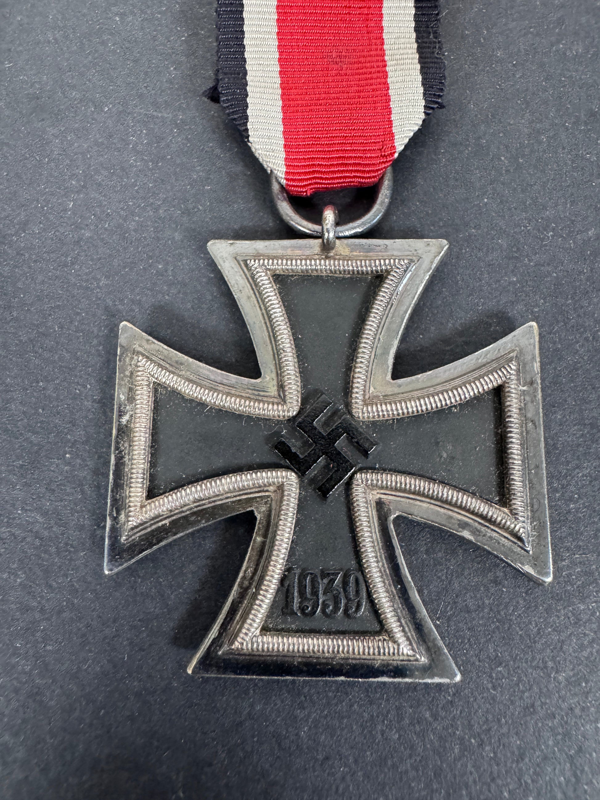 1939 iron cross 2nd class front. iron core, silver frame and ribbon.