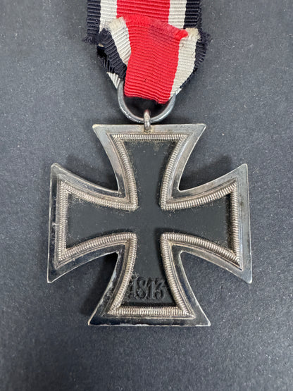 1939 iron cross 2nd class rear. iron core, silver frame and ribbon.