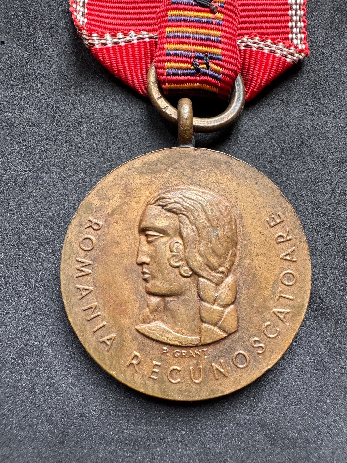 Photo 4 of WW2 Romanian Crusade Against Communism Eastern Front Medal - collectible militaria item