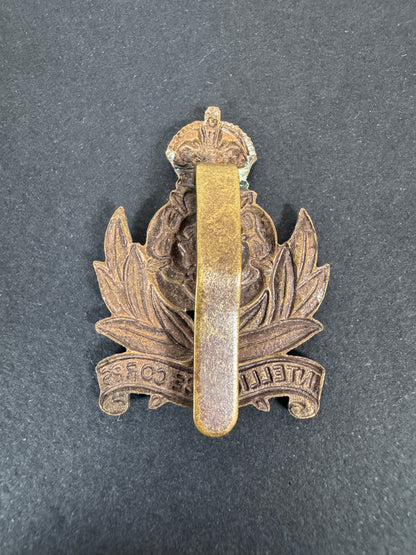 WW2 British Army Intelligence Corps Other Ranks Cap Badge