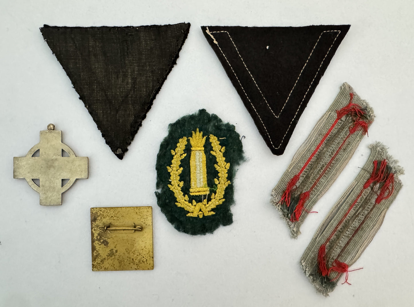 WW2 German Army Uniform Insignia Badges Awards