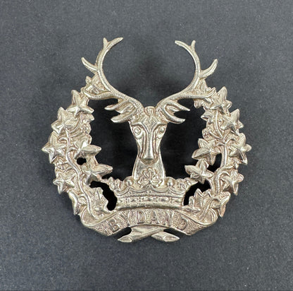 WW2 British Army Gordon Highlanders Bonnet Cap Badge – An original Glengarry bonnet badge of The Gordon Highlanders. Die s...