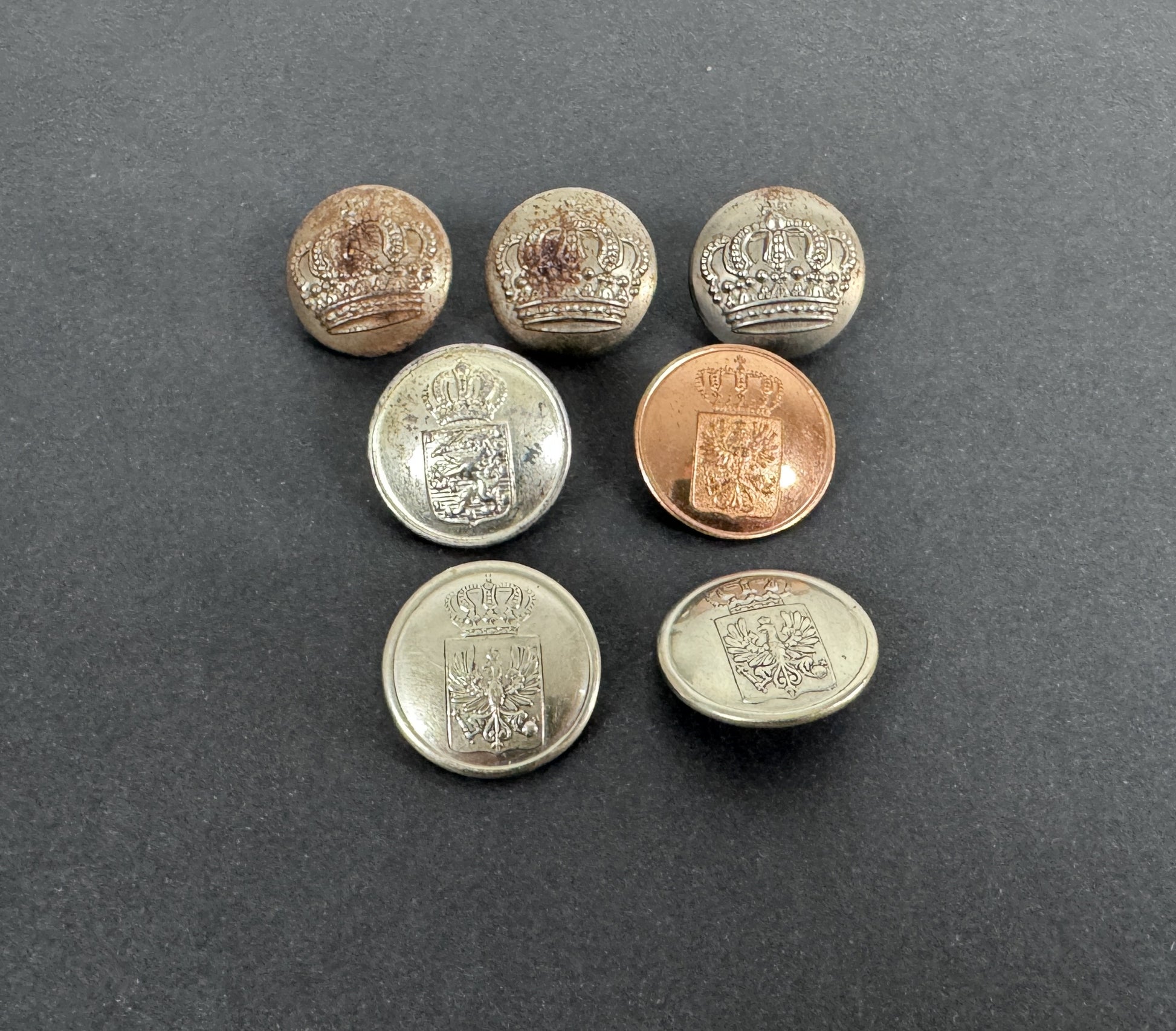 WW1 German Prussian Army Uniform Buttons – Imperial German, Prussian, tunic buttons from early 20th century to include Wor...