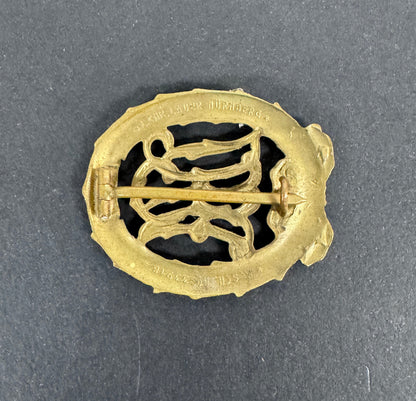 Pre WW2 German DRA Sports Badge in Bronze "CHR LAUER" – An early Third Reich period "Deutscher Reichsausschuss für Leibesü...