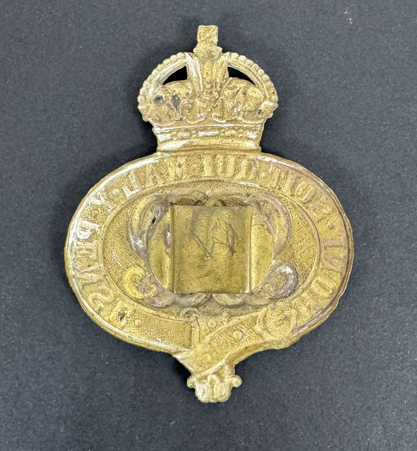 WW1 British Army Grenadier Guards Valise Backpack Insignia Badge