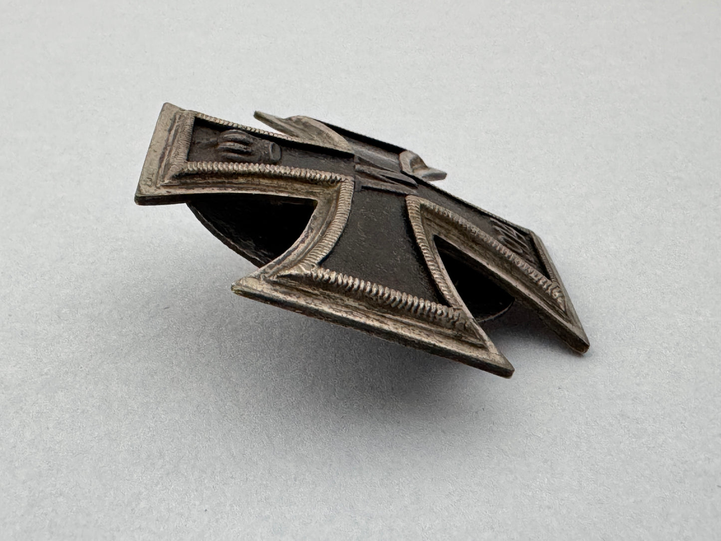 WW1 German Army 1914 Iron Cross 1st Class Medal Screw Back Victoria DRGM