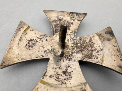 WW1 German Army 1914 Iron Cross 1st Class Medal Screw Back Victoria DRGM