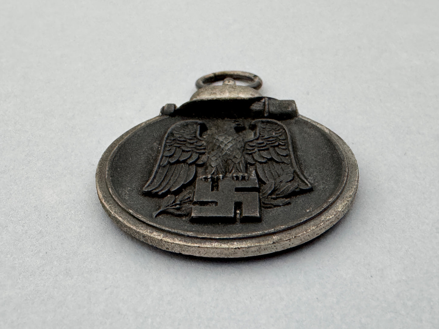WW2 German Eastern Front Medal Private Purchase – An original and scarce private purchase type Eastern Front Medal. 36 mm...