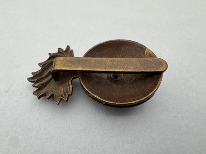 WW2 British Army Northumberland Fusiliers Cap Badge NF