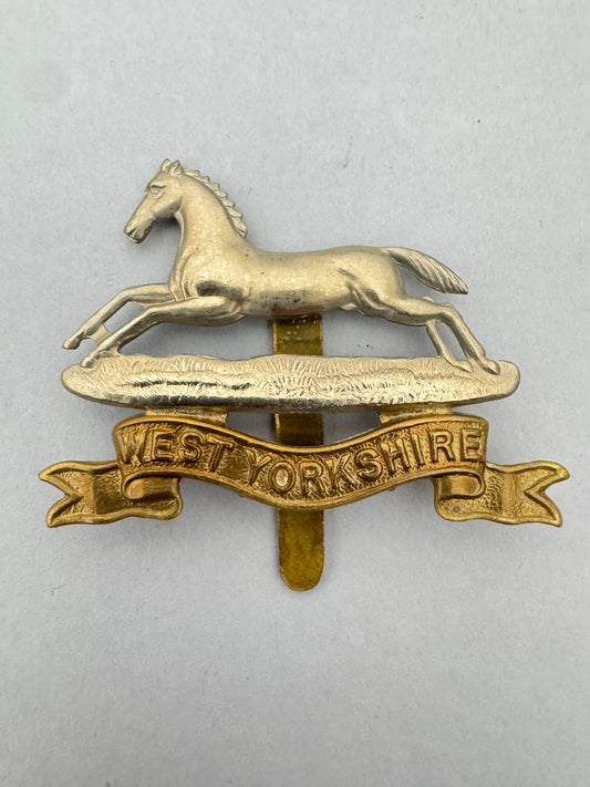 WW2 British Army West Yorkshire Regiment Cap Badge