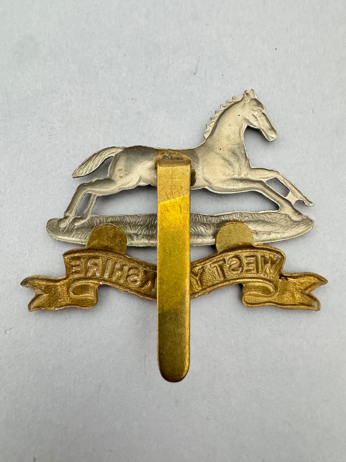 WW2 British Army West Yorkshire Regiment Cap Badge