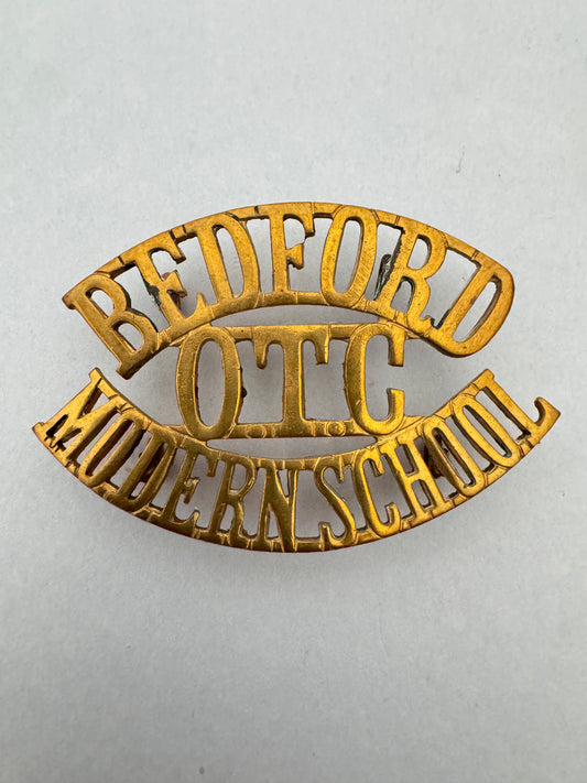 WW2 British Army Bedford Modern School Officer Training Corps Shoulder Title