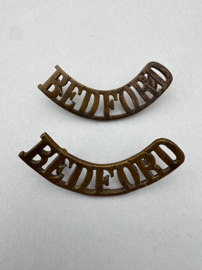 WW1 British Army Bedfordshire & Hertfordshire Regiment Shoulder Title Badges