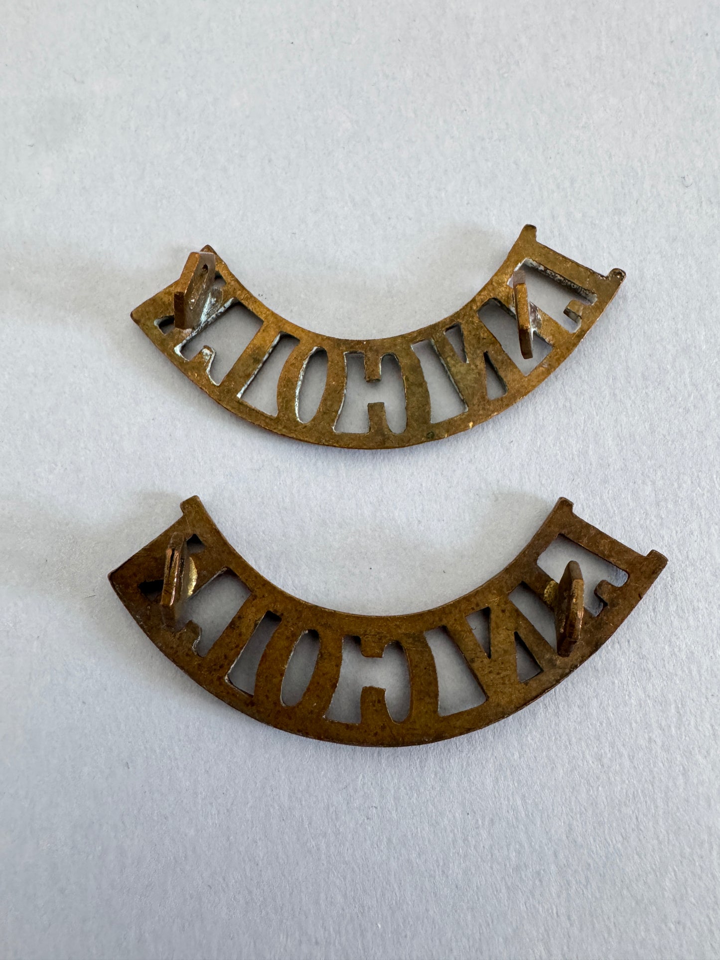 WW1 WW2 British Army Lincolnshire Regiment Shoulder Title Badges