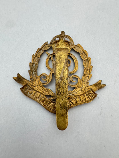 WW1 British Army Military Police (MP) Cap Badge GRV