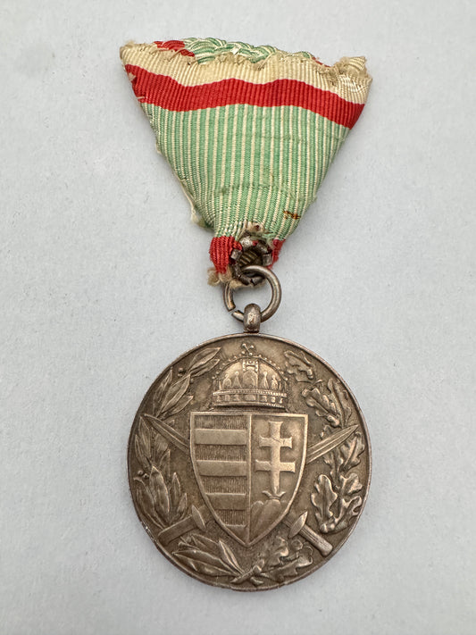 WW1 Hungarian Kingdom Commemorative Medal for Combatants 1914-1918