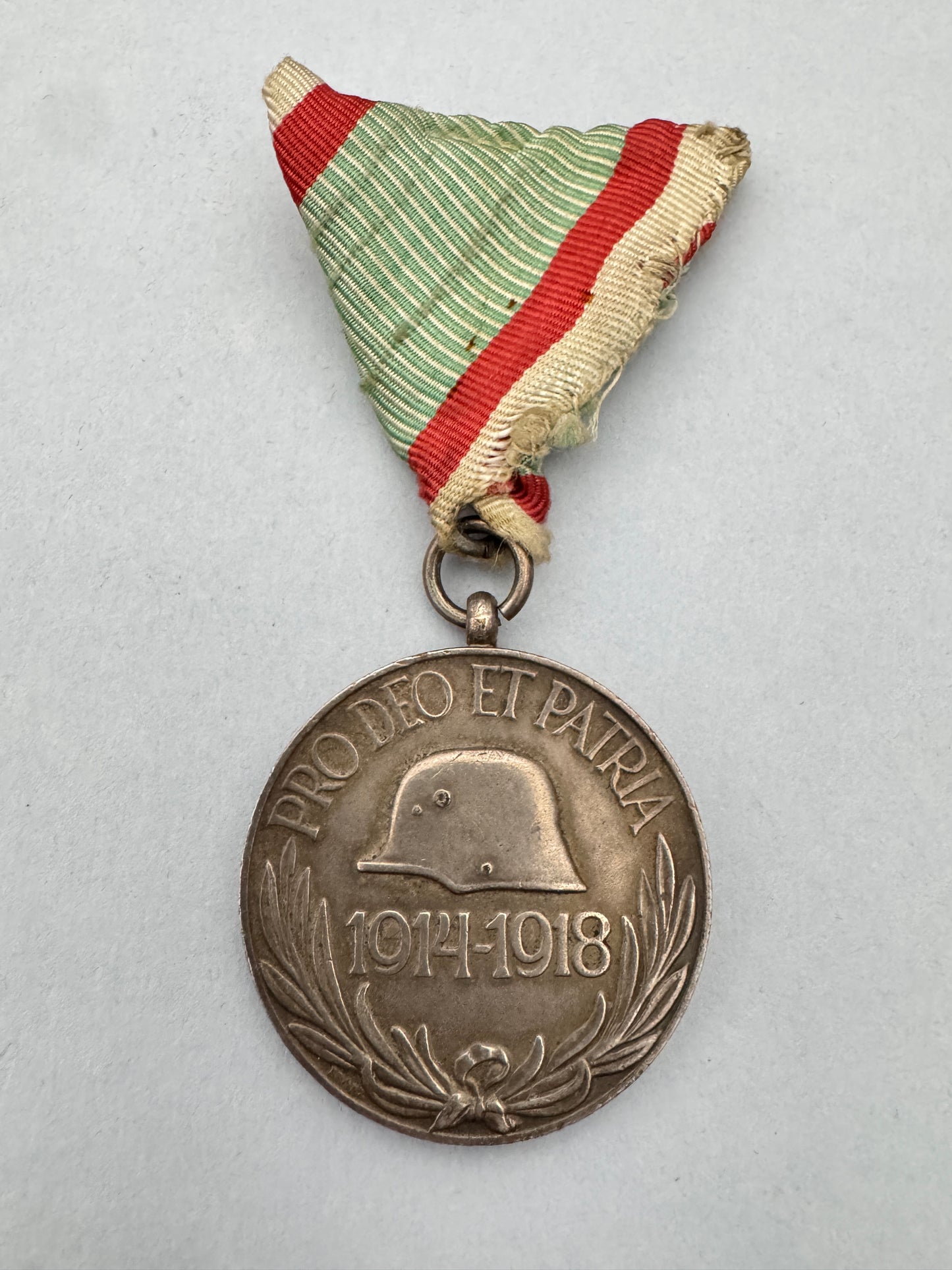 WW1 Hungarian Kingdom Commemorative Medal for Combatants 1914-1918