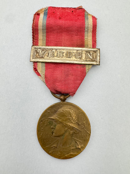 WW1 French Prud'homme Verdun Commemorative War Medal – An original French Verdun commemorative medal. The scarce Prud'homm...
