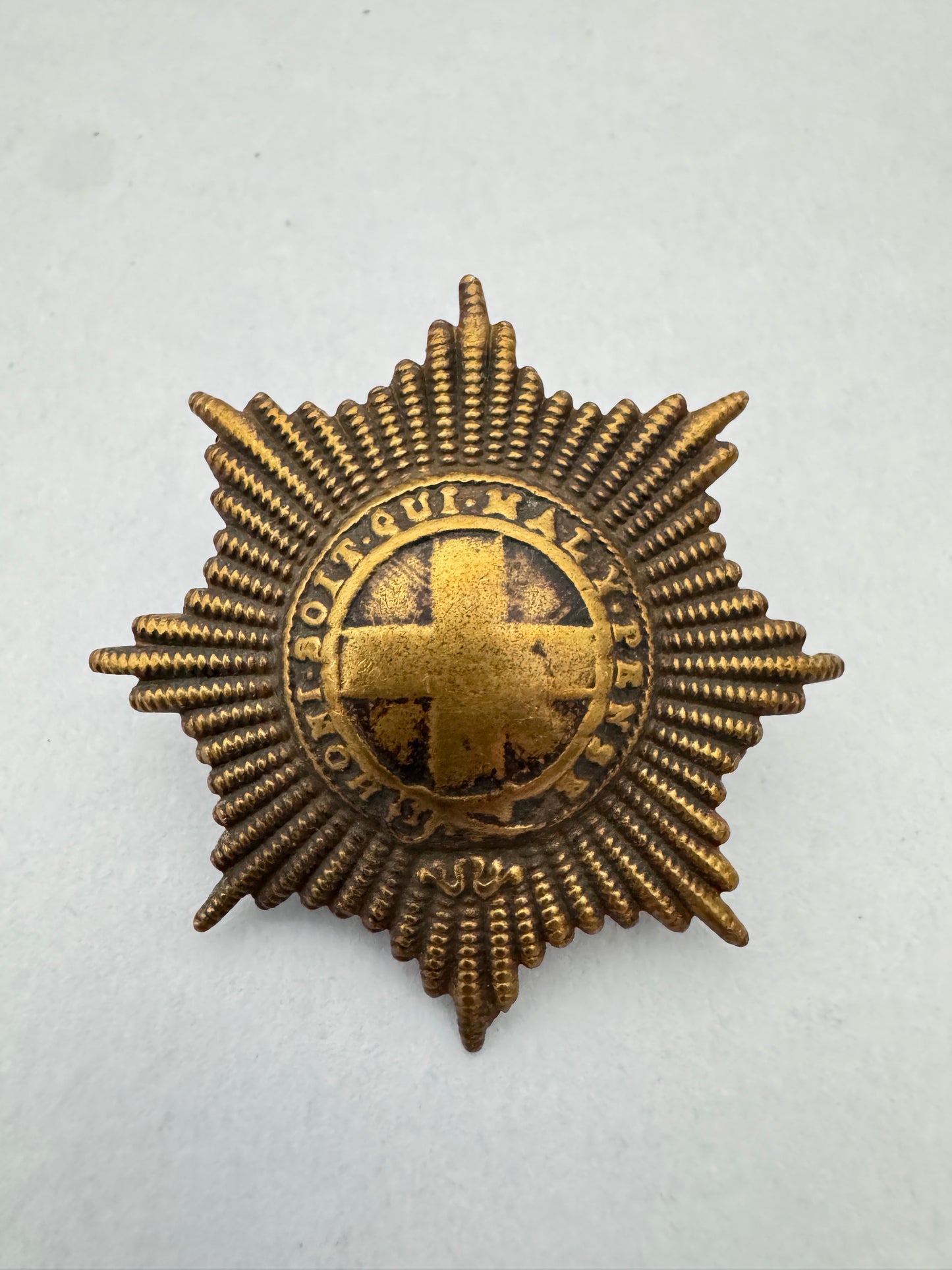 WW2 British Army Coldstream Guards Cap Badge