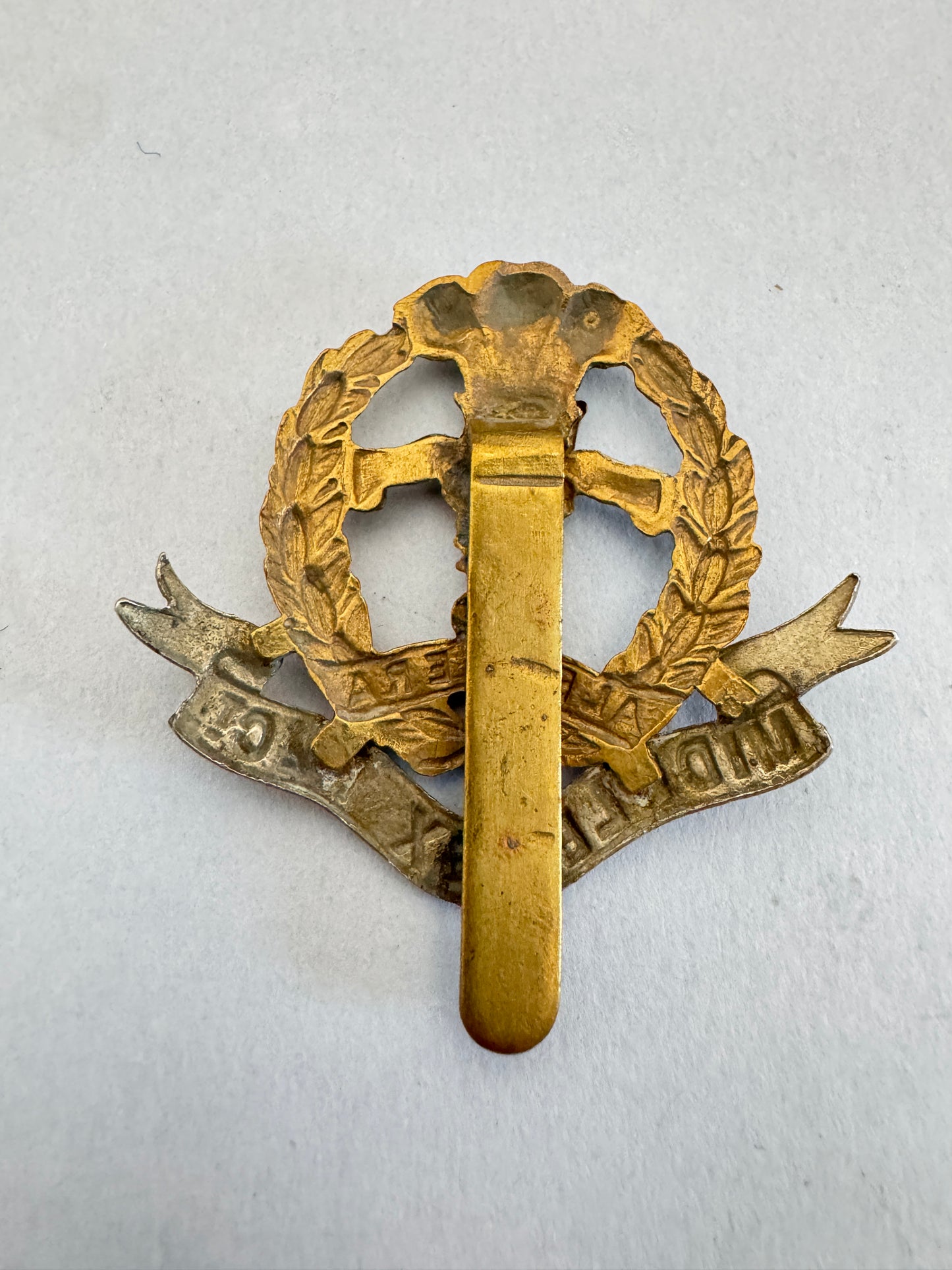 WW2 British Army Middlesex Regiment Cap Badge