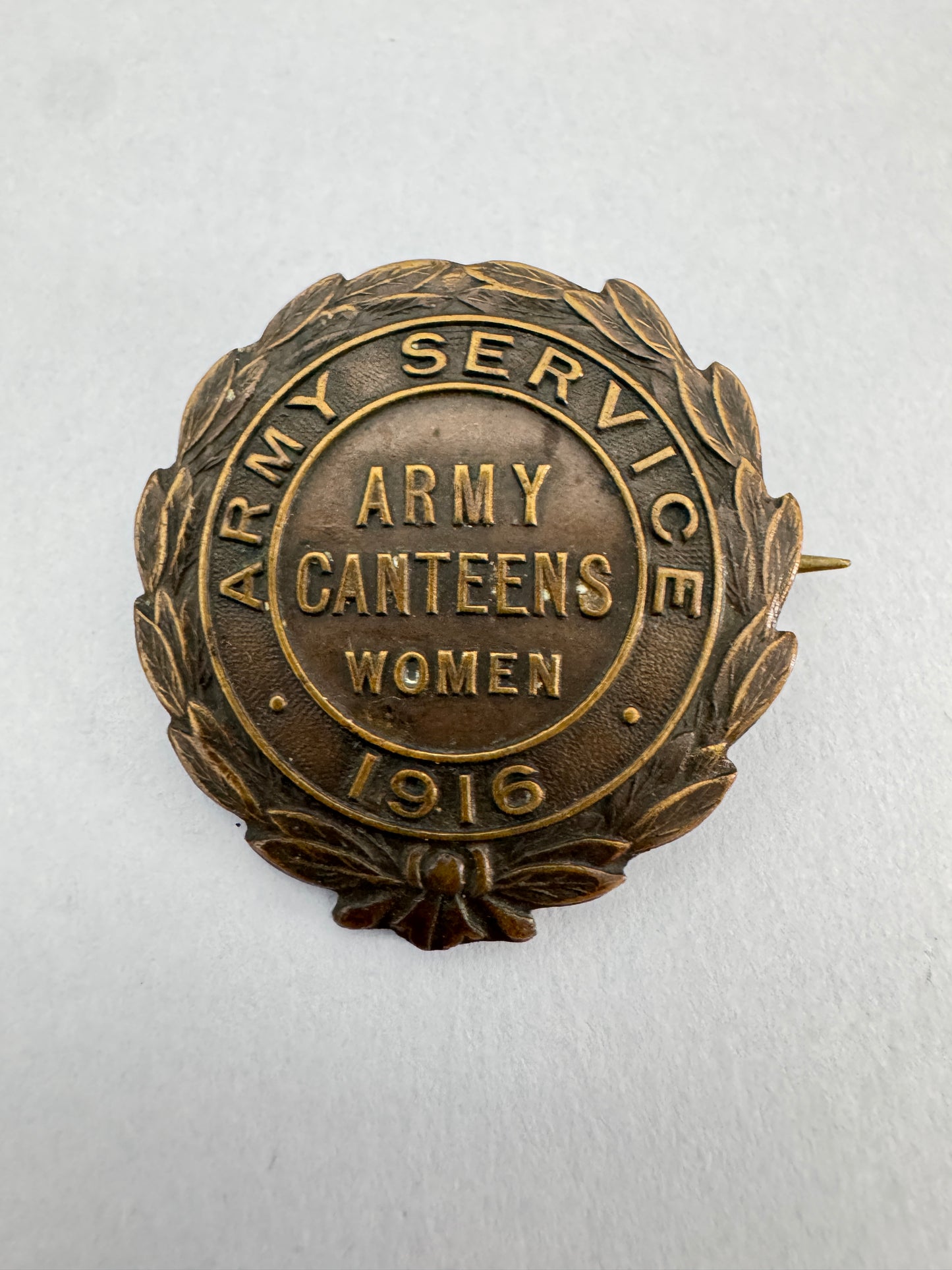 WW1 British Army Service - Army Canteens Women 1916 Badge
