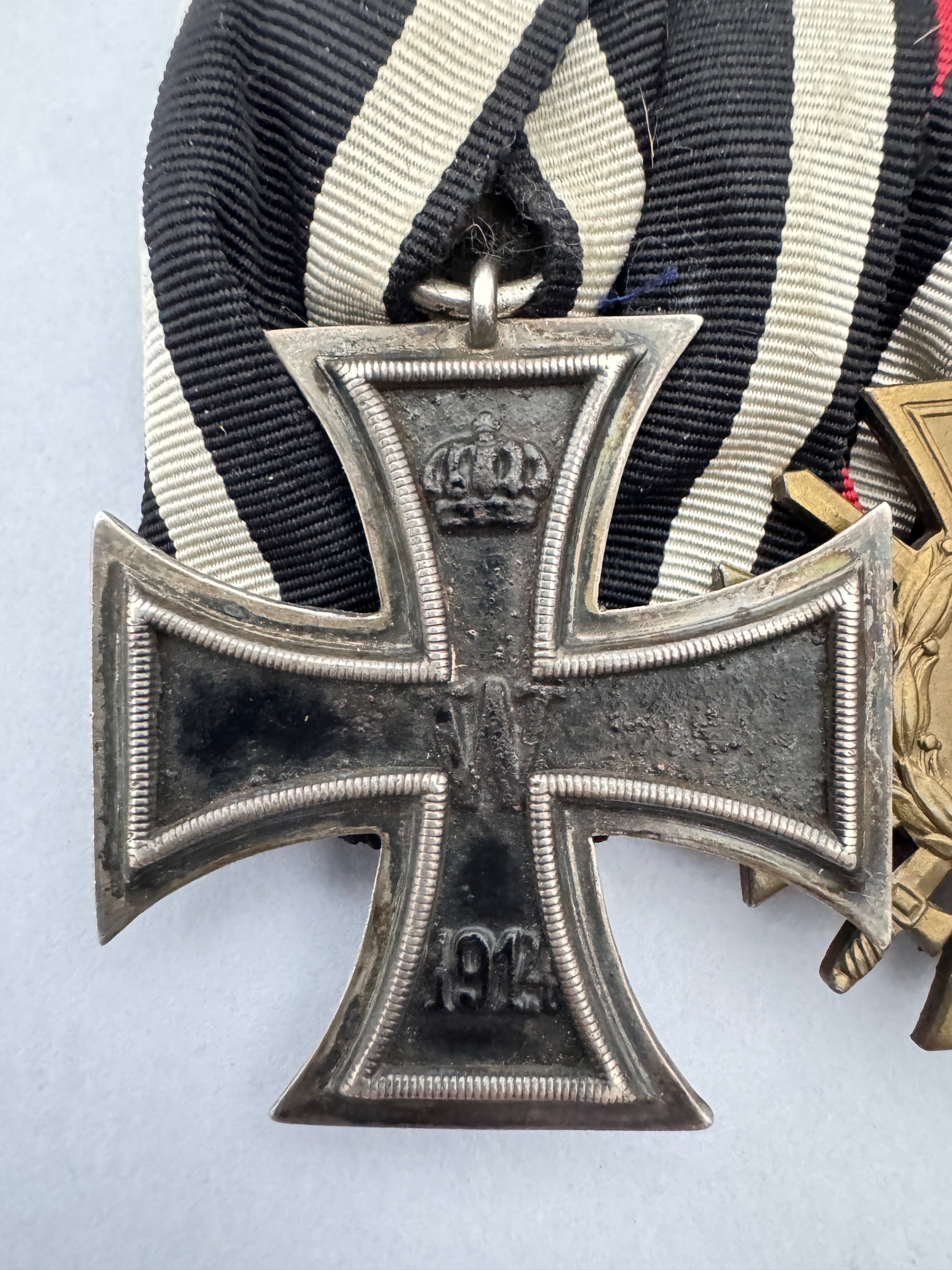 WW2 German War Merit Medal Bar of a WW1 Combat Veteran – An original and extremely fine medal bar of a German Army veteran...