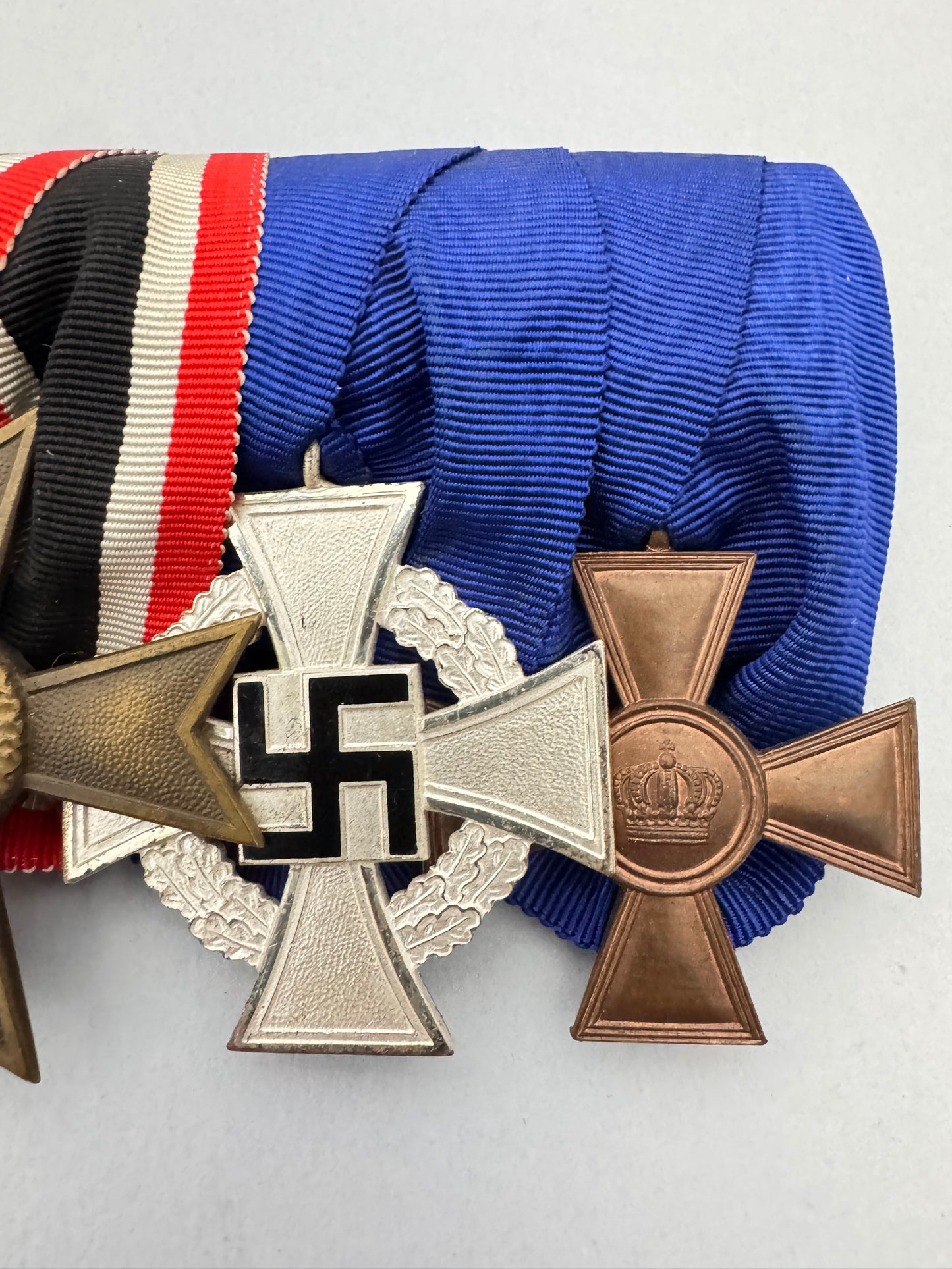 WW2 German War Merit Medal Bar of a WW1 Combat Veteran – An original and extremely fine medal bar of a German Army veteran...