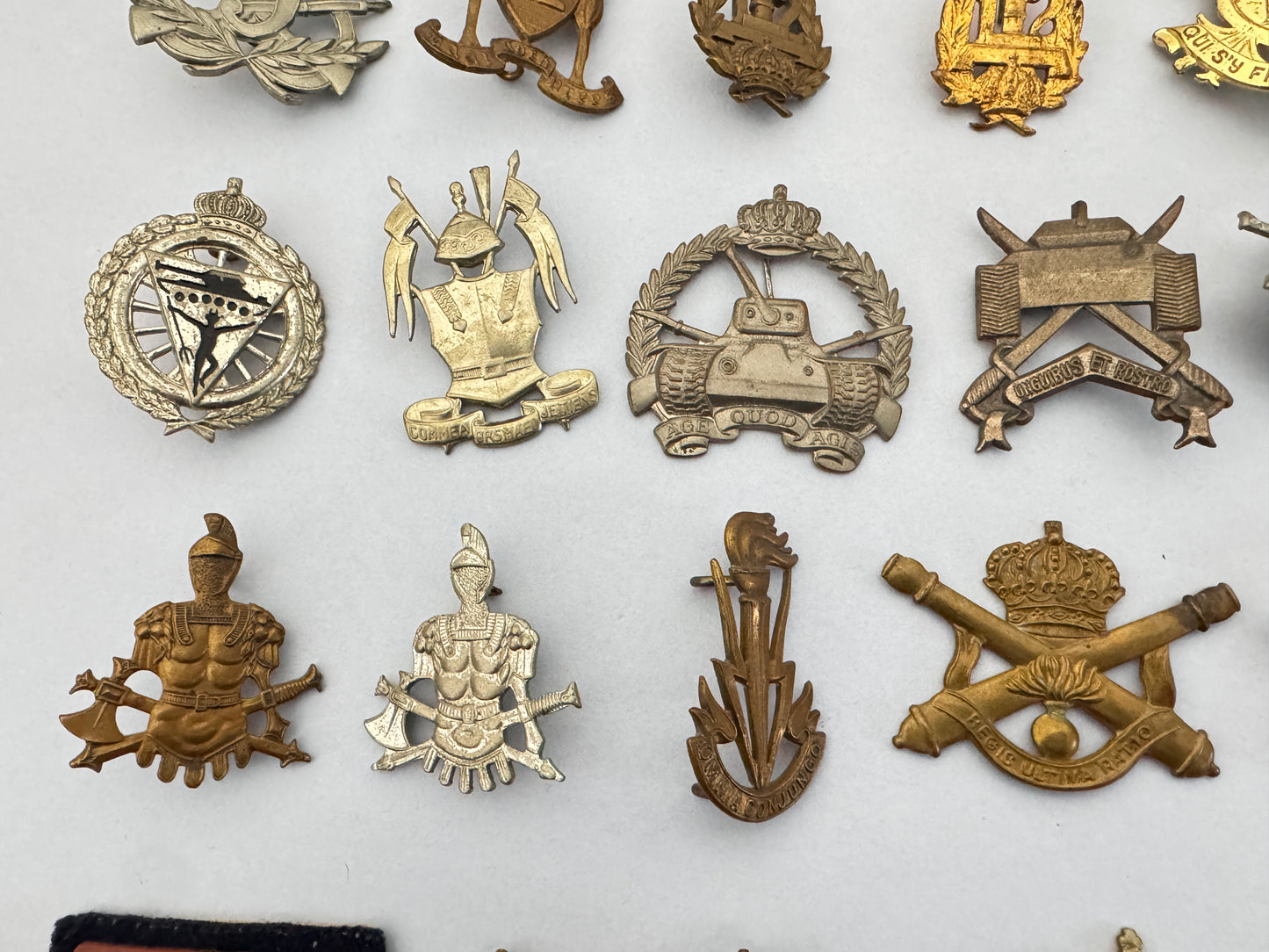 Belgian Army Cap Badge Collection - WW1 WW2 & Post-war