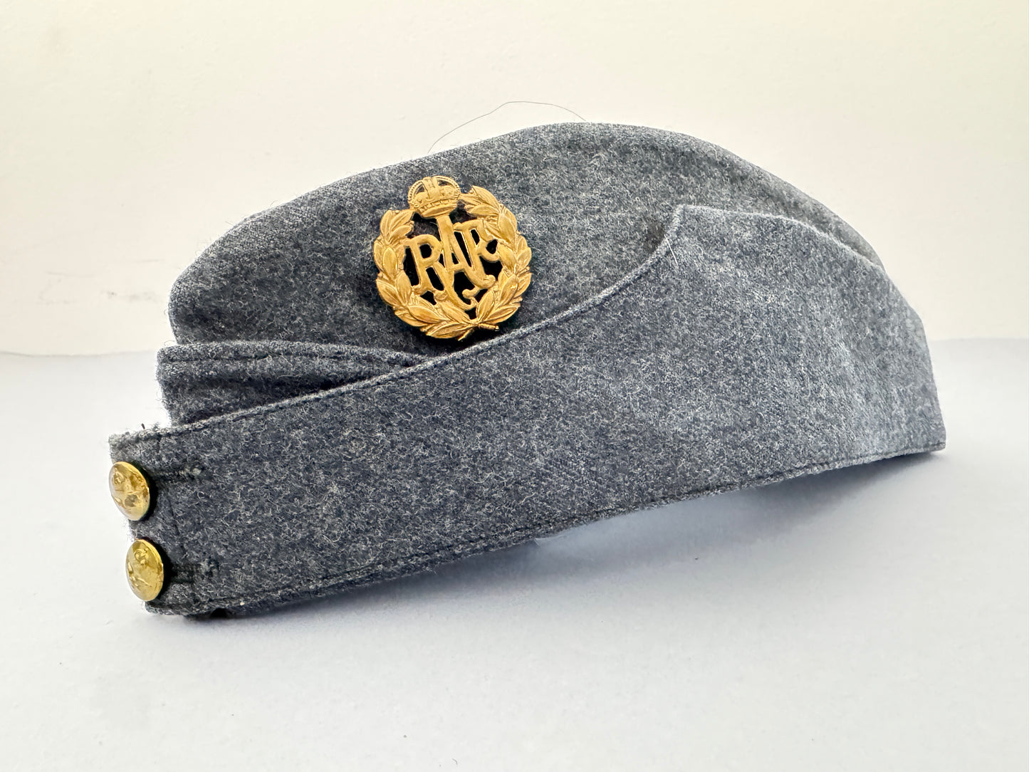 WW2 British RAF Royal Air Force Airman Side Cap 1942 Dated – Original Second World War British forage cap of a Aircraftsma...