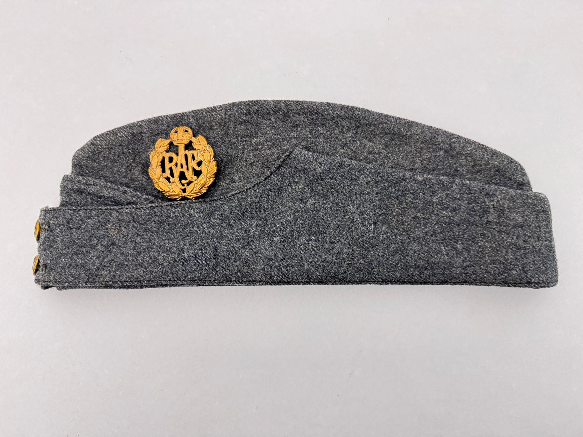 WW2 British RAF Royal Air Force Airman Side Cap 1942 Dated – Original Second World War British forage cap of a Aircraftsma...