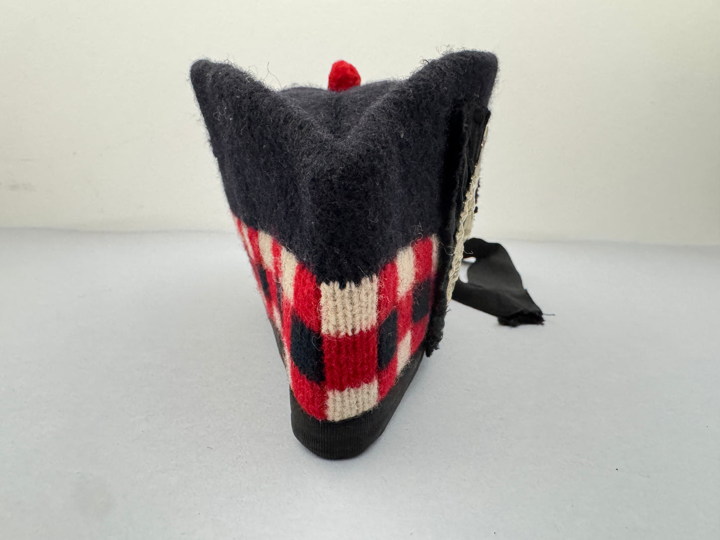 British Army Gordon Highlanders Diced Glengarry Side Cap – Original Second World War era British Glengarry forage cap of a...
