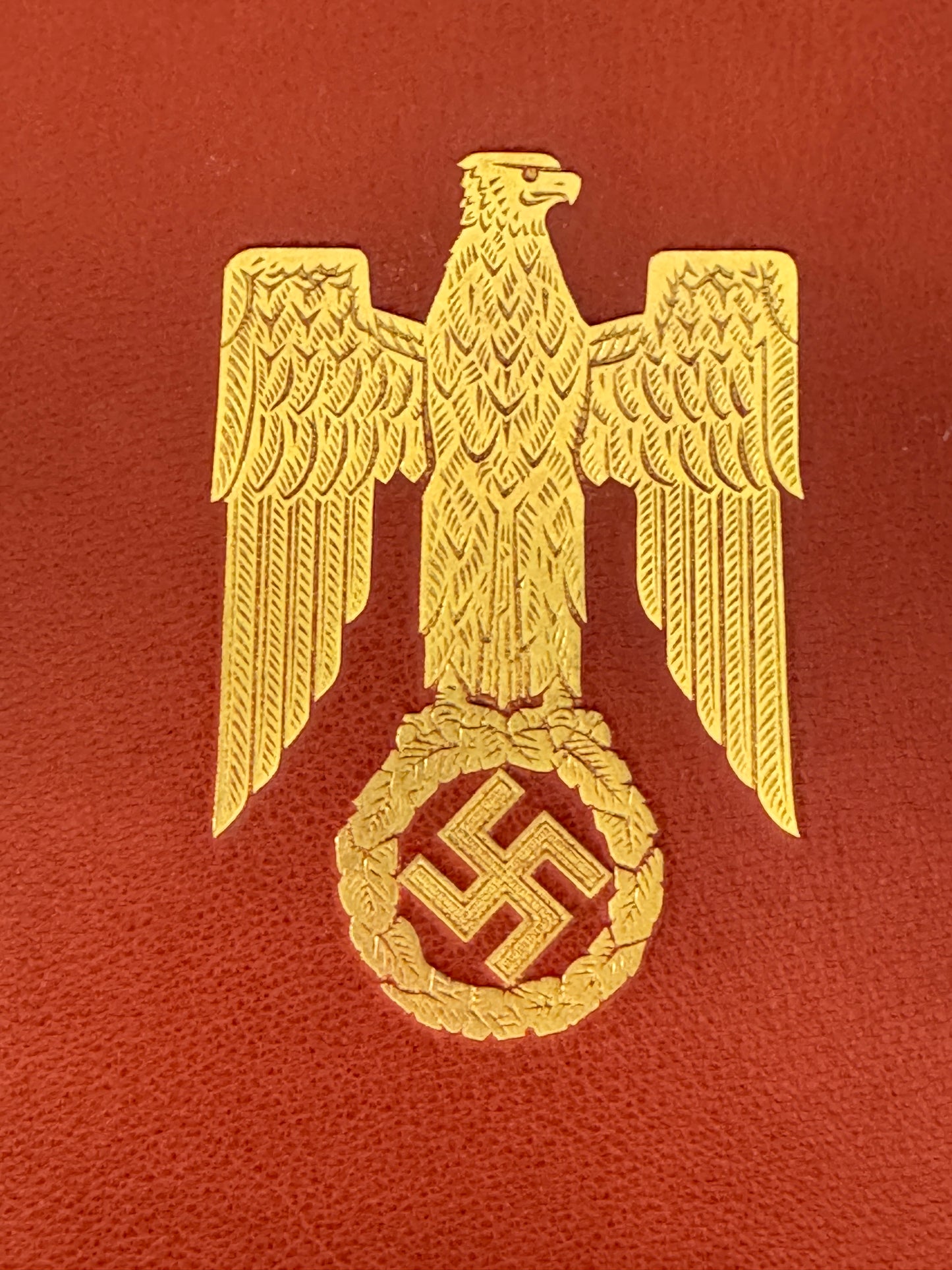 Presentation Volume of Benito Mussolini’s State Visit to Munich 1937 – Very fine and rare original presentation volume in...