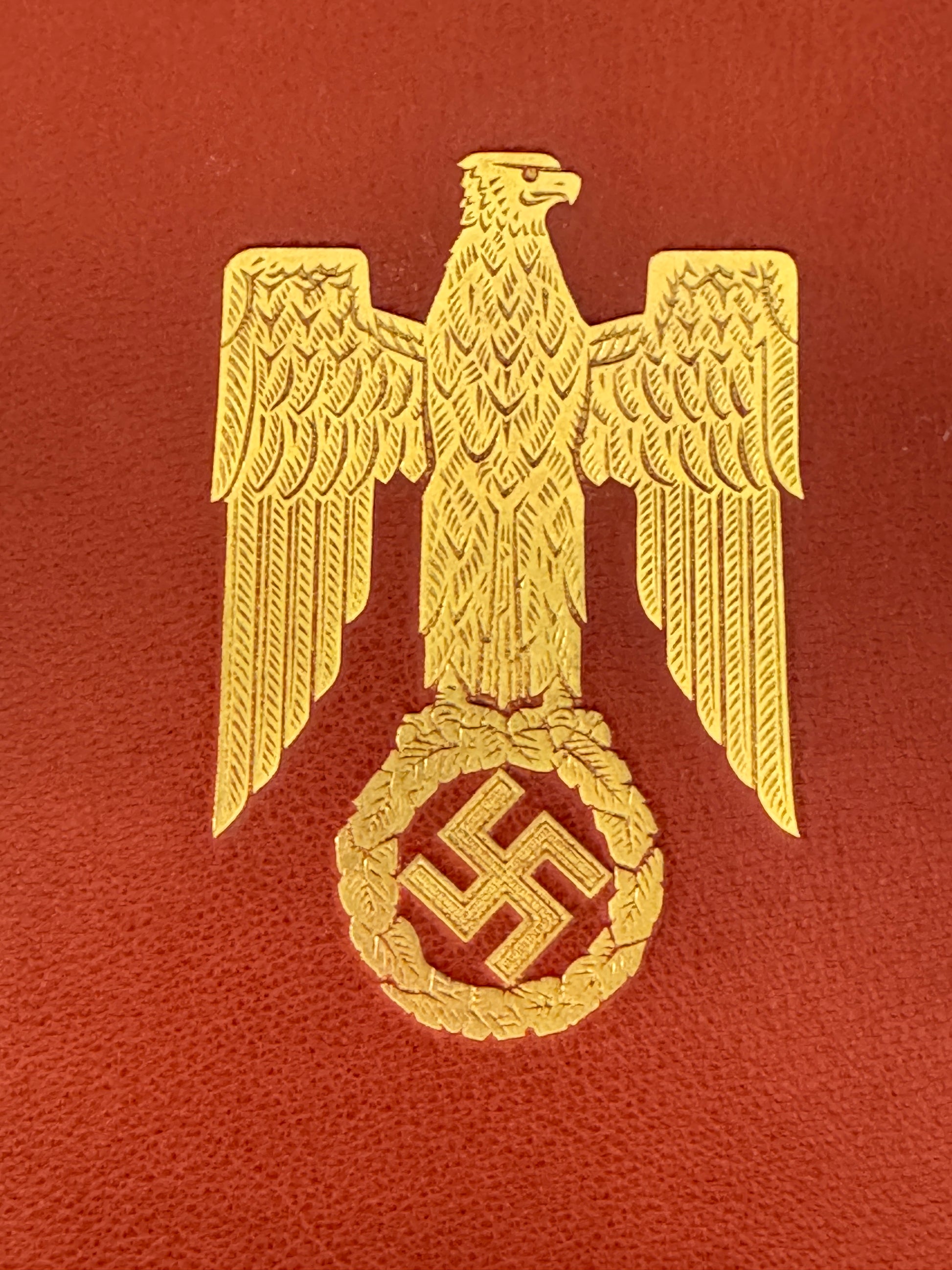 Presentation Volume of Benito Mussolini’s State Visit to Munich 1937 – Very fine and rare original presentation volume in...