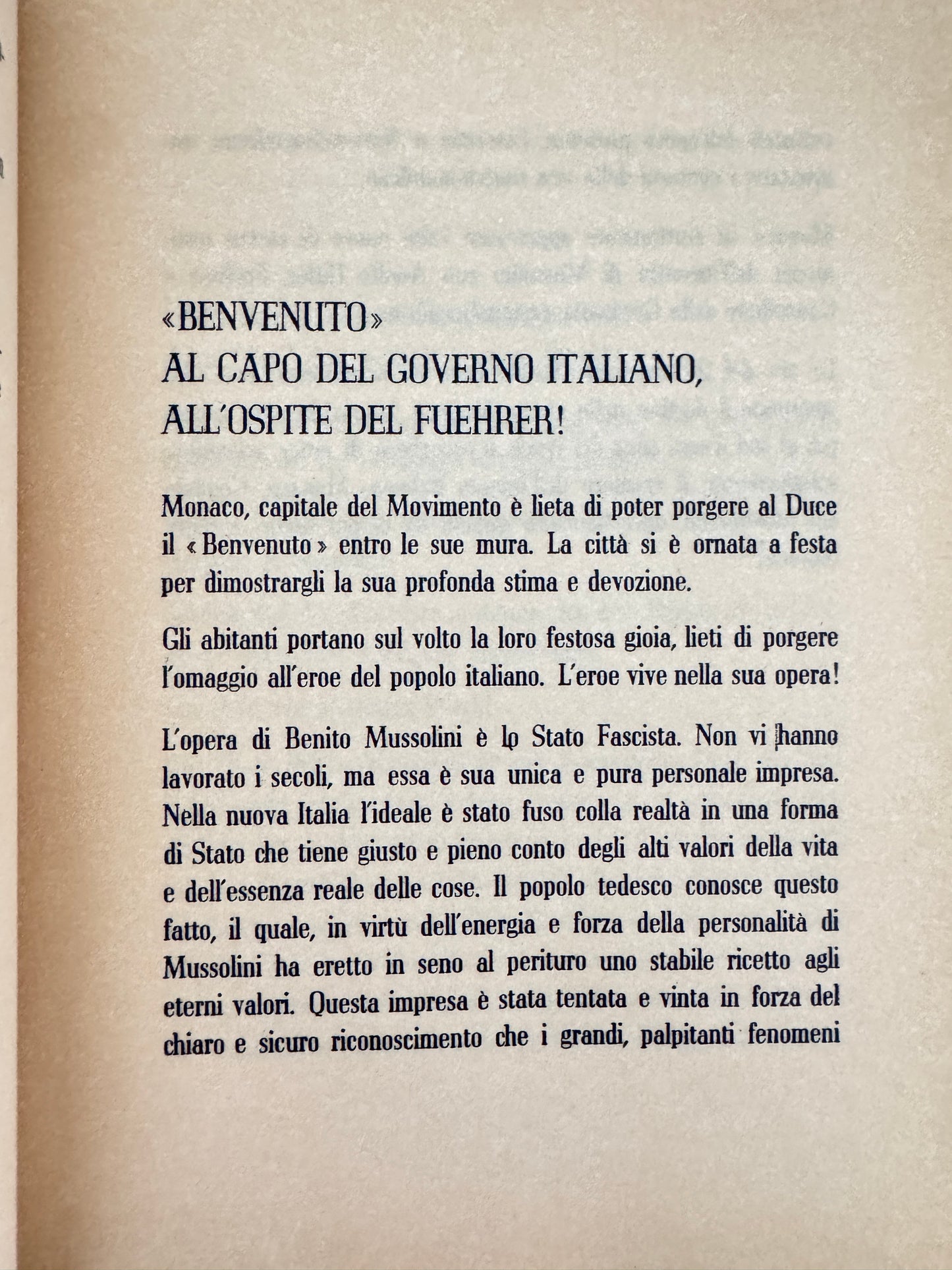Presentation Volume of Benito Mussolini’s State Visit to Munich 1937 – Very fine and rare original presentation volume in...