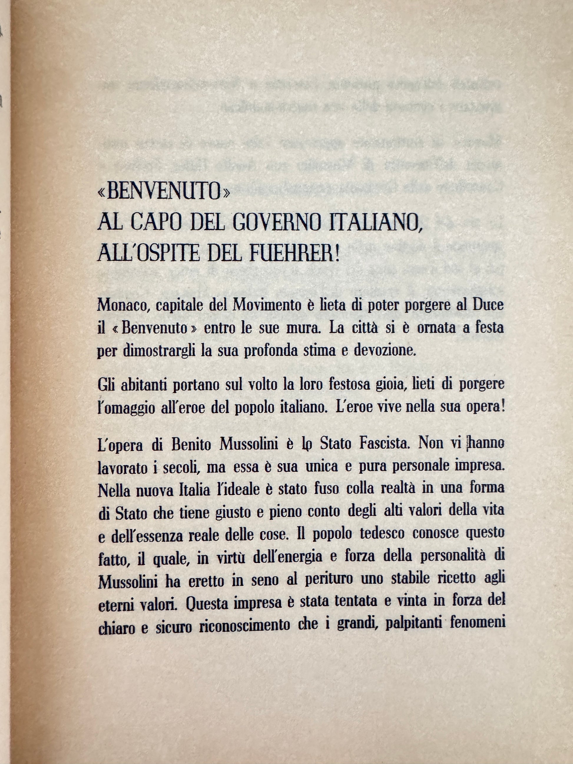 Presentation Volume of Benito Mussolini’s State Visit to Munich 1937 – Very fine and rare original presentation volume in...