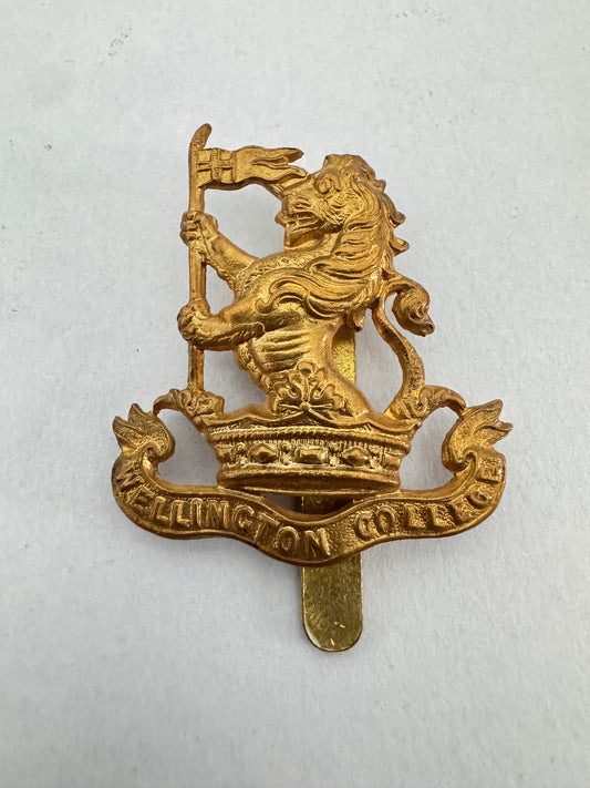 WW2 British Army Wellington College Officer Training Corps Cap Badge OTC