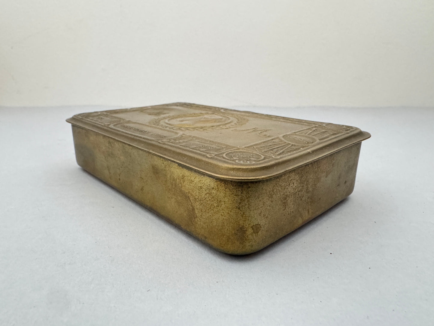 WW1 British Princess Mary Brass Gift Tin Christmas 1914 + Image of King George V