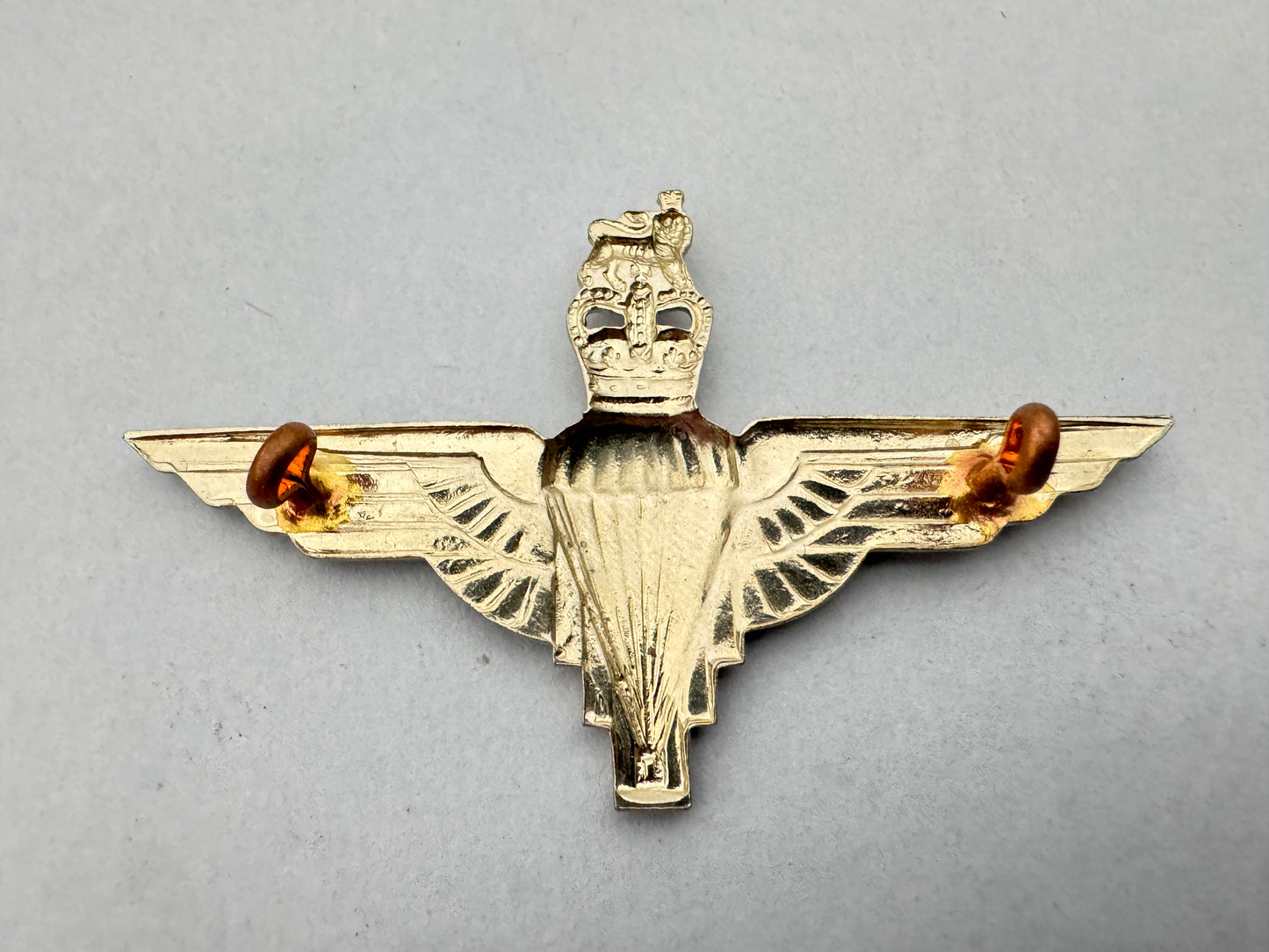Post WW2 British Army Parachute Regiment Cap Badge