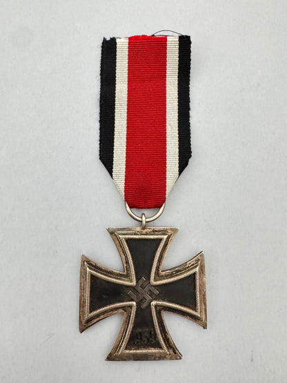 WW2 German Iron Cross Second Class Medal – An original 1939 Iron Cross 2nd Class. A German bravery award issued during World