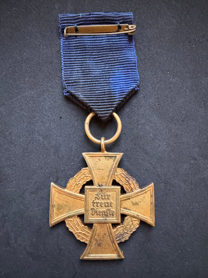 Photo 4 of Third Reich Civil Service 40-Year Long Faithful Service Medal - collectible militaria item