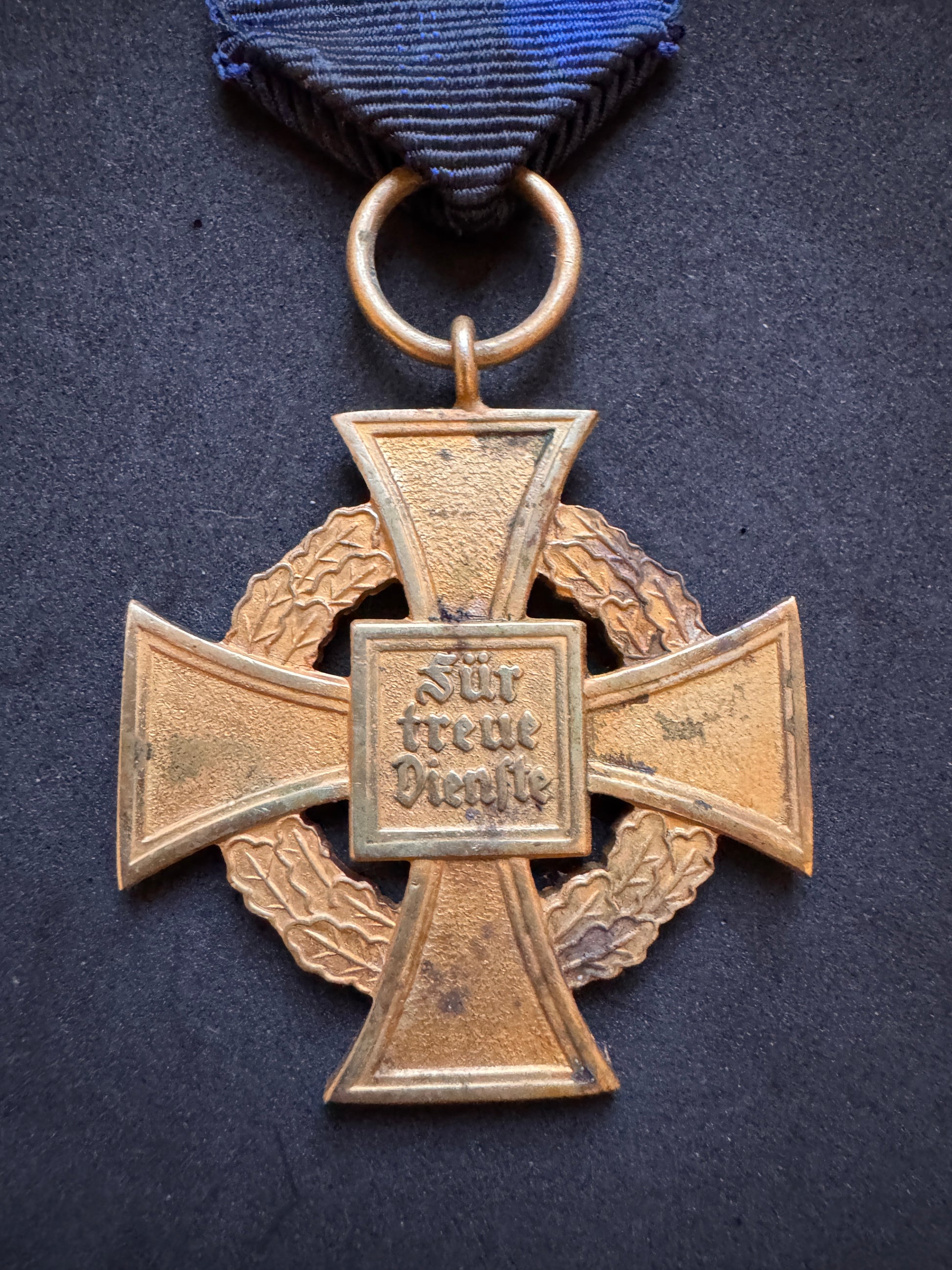 Photo 5 of Third Reich Civil Service 40-Year Long Faithful Service Medal - collectible militaria item