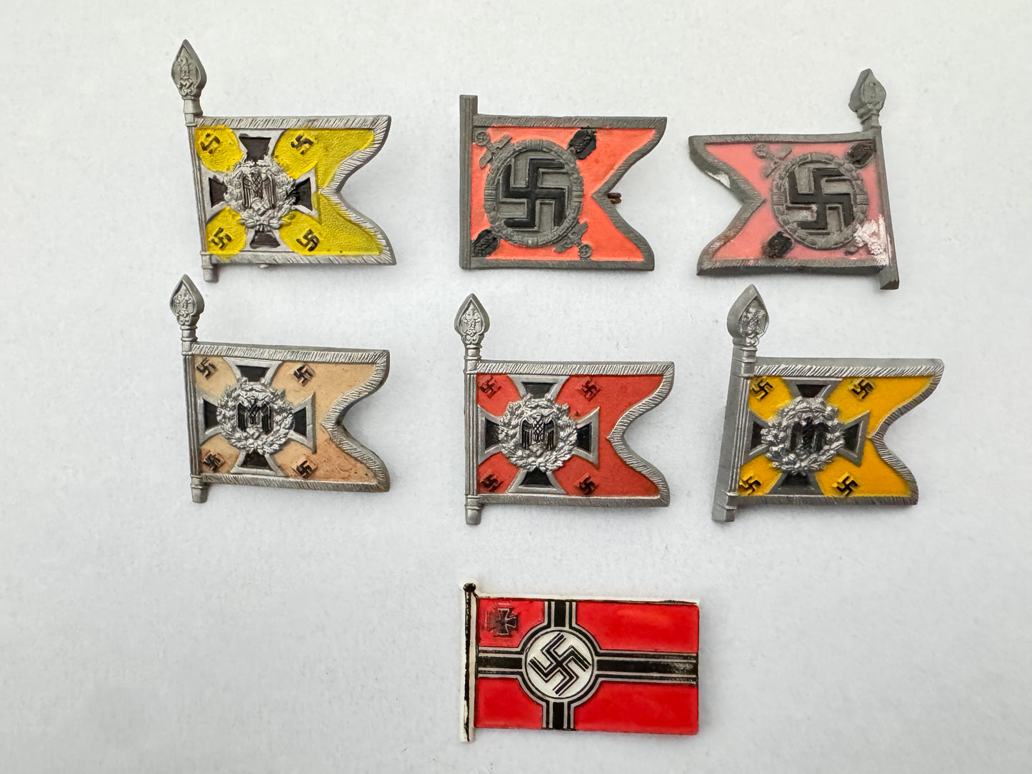 WW2 German WHW Wehrmacht Flag Banner Tinnie Badges