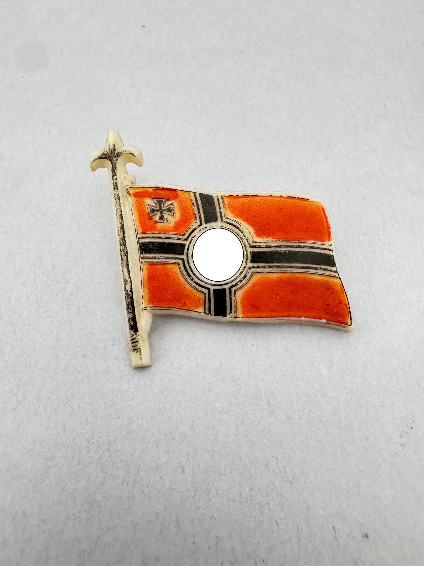 WW2 German Kriegsmarine Battle Flag WHW Plastic Pin Badge