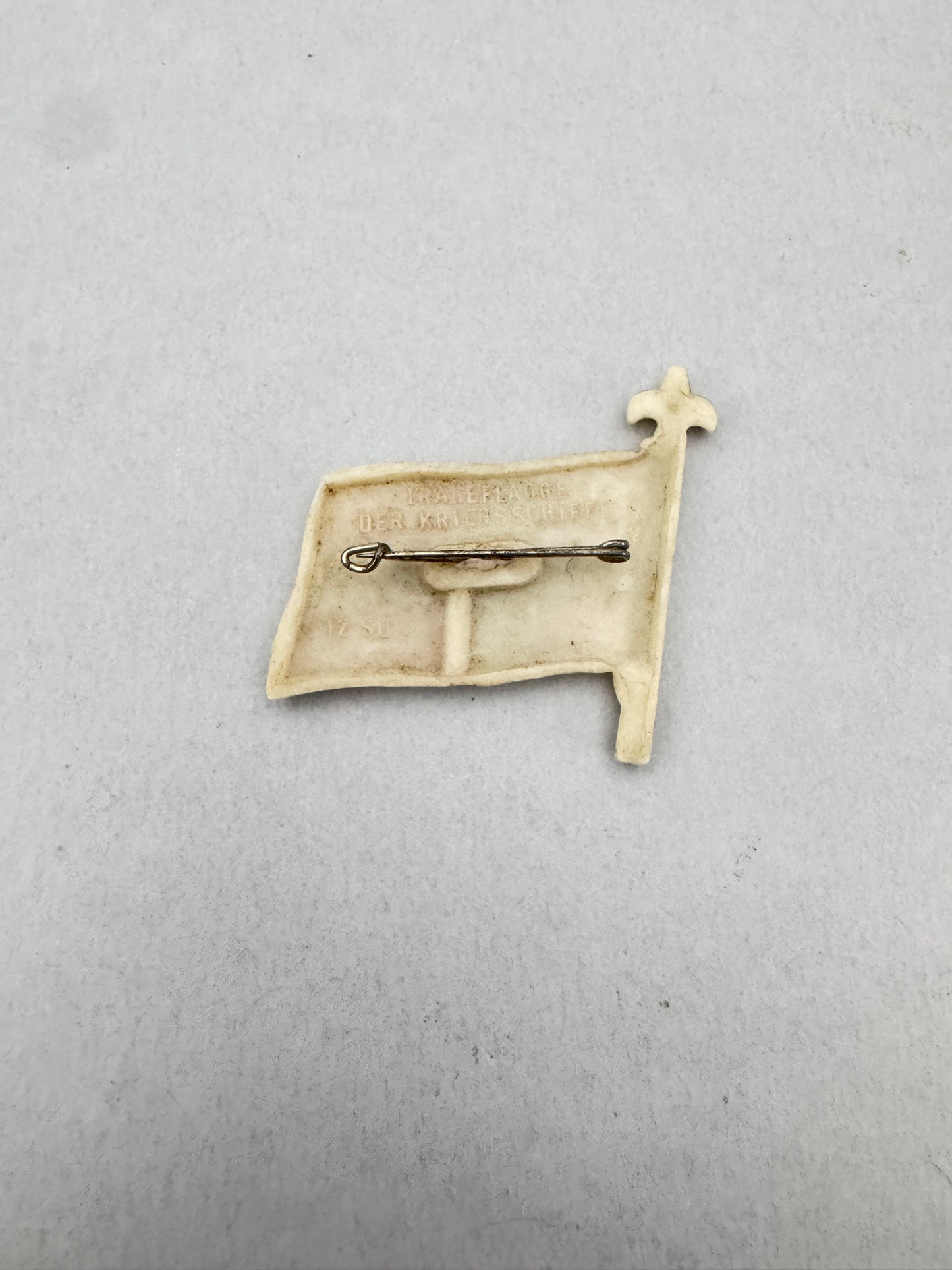 WW2 German Kriegsmarine Battle Flag WHW Plastic Pin Badge